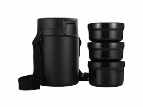 lunch box with water bottle