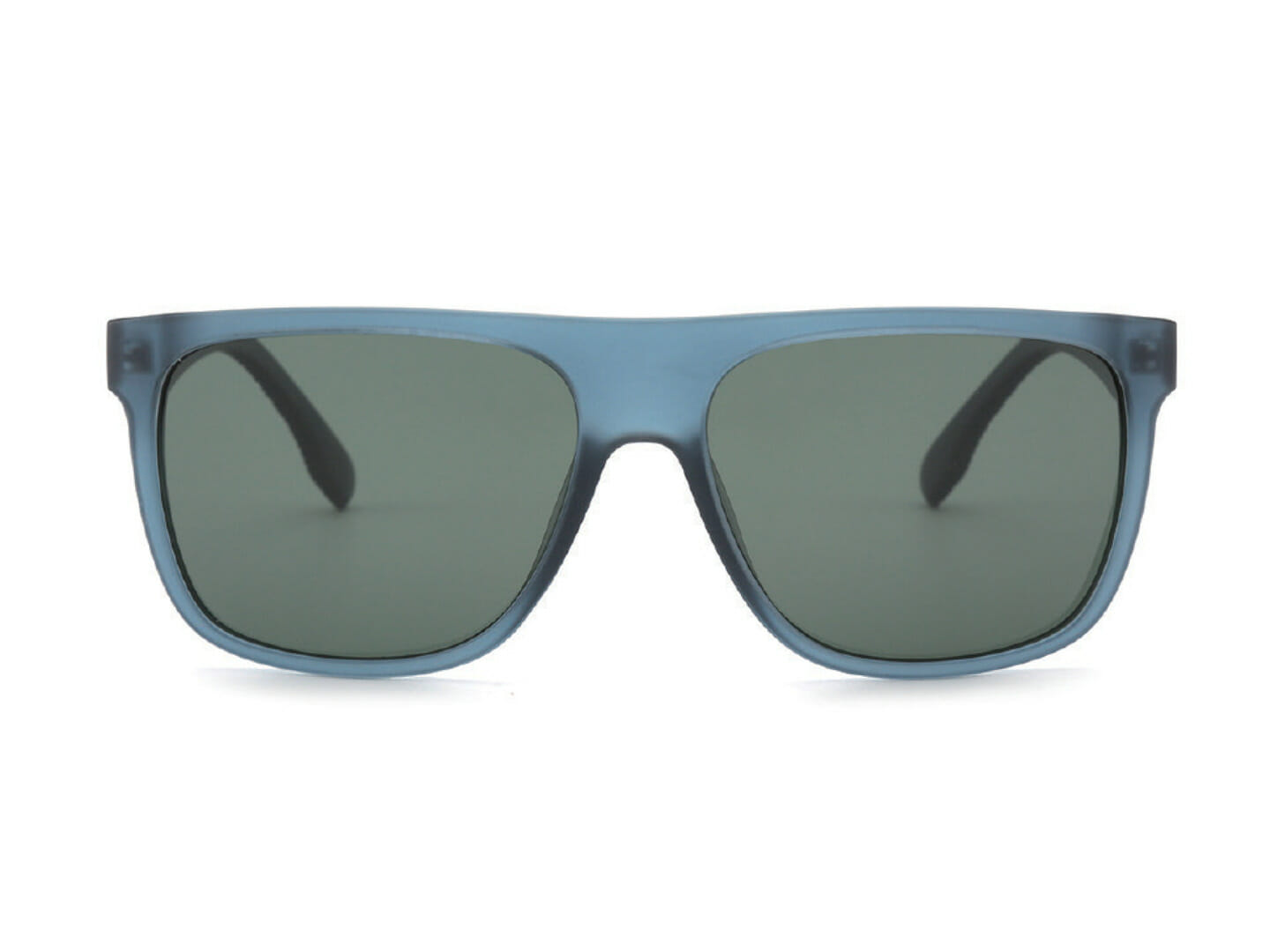 Wayfarer style sunglasses