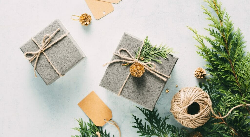 Top view of custom retail boxes decorated with natural elements