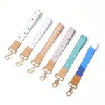 Short leather lanyard