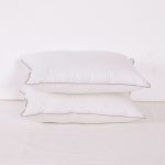 OEM Polyester White Pillow